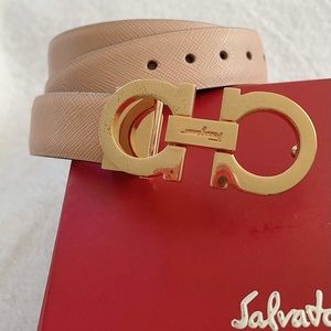 Salvatore Ferragamo belt size 41/104 cm